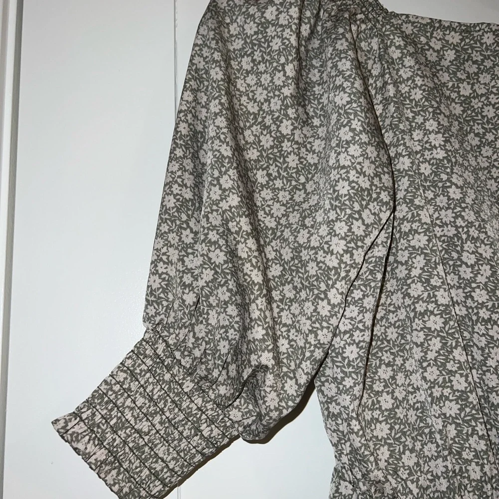 Lulus Lush Times With You Sage Green Floral Puff Sleeve Midi Dress Womens Sz XS - Picture 9 of 10